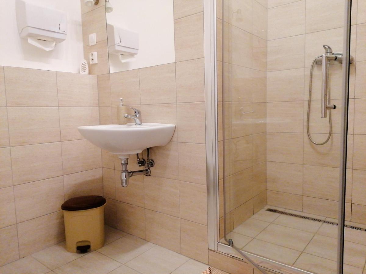 Hostel Vodna 1 Кошице Екстер'єр фото