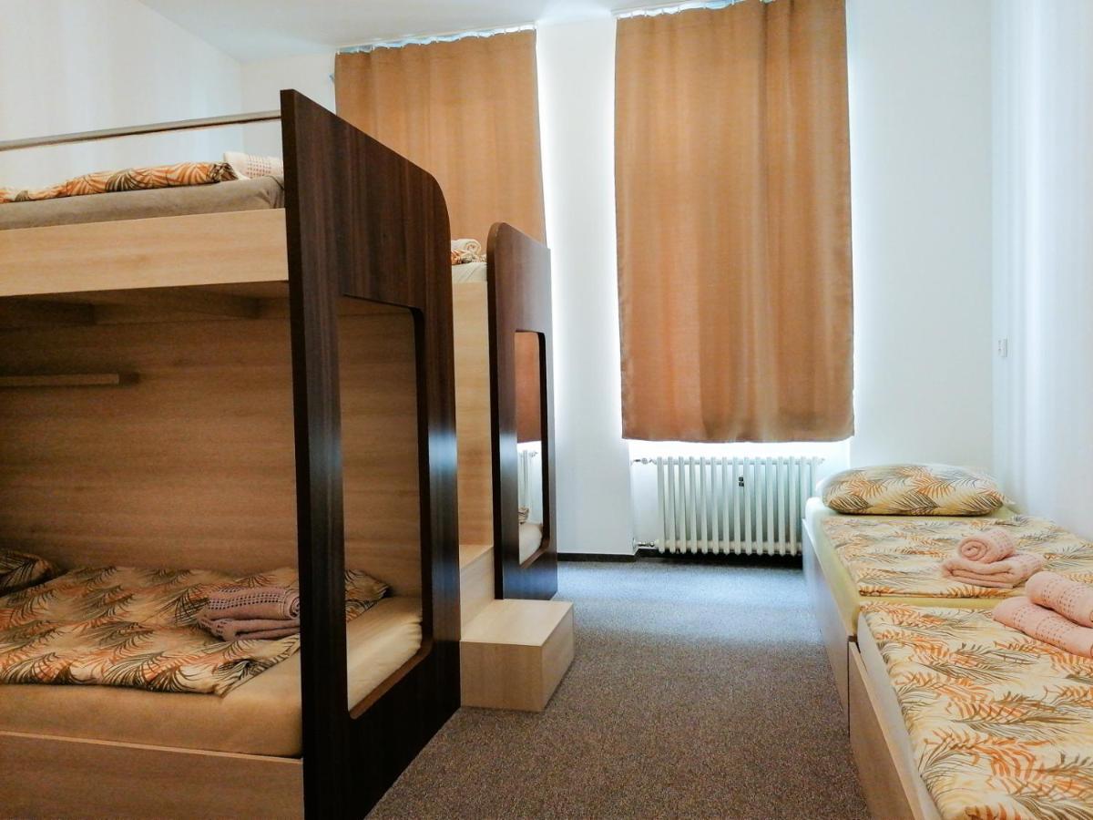 Hostel Vodna 1 Кошице Екстер'єр фото